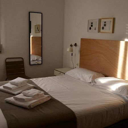 Tres Puentes Anguiano Apartamentos Y Hostal Ngoại thất bức ảnh