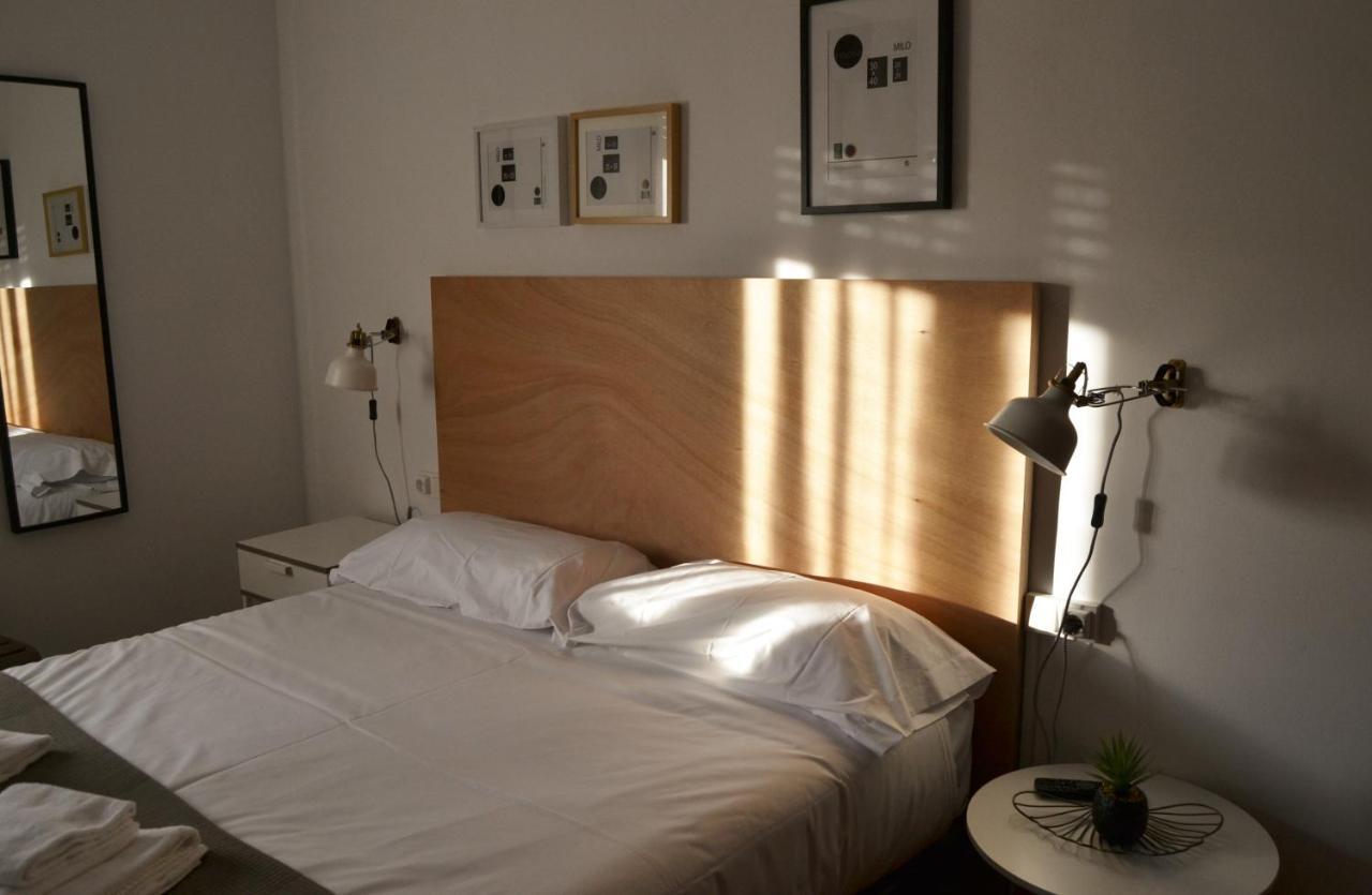 Tres Puentes Anguiano Apartamentos Y Hostal Ngoại thất bức ảnh