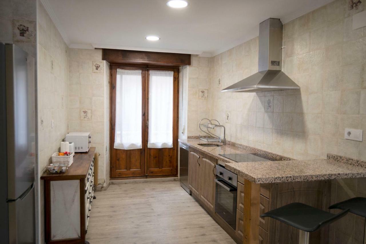 Tres Puentes Anguiano Apartamentos Y Hostal Ngoại thất bức ảnh