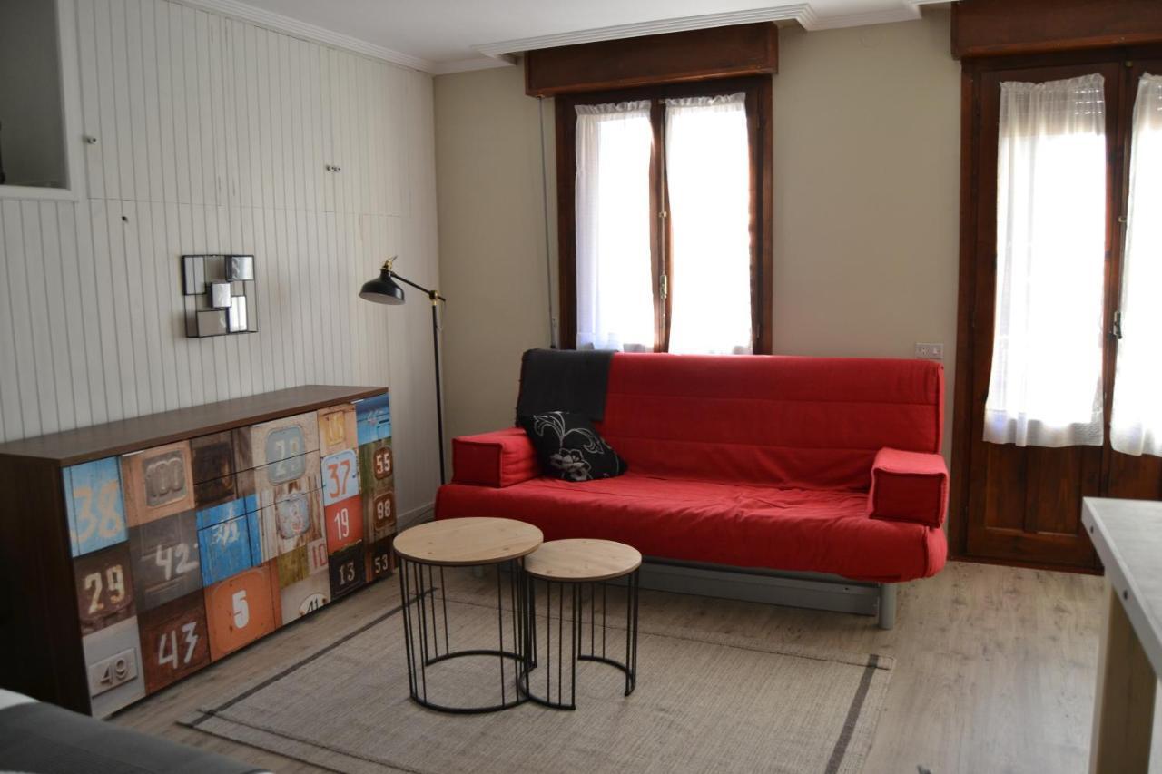 Tres Puentes Anguiano Apartamentos Y Hostal Ngoại thất bức ảnh
